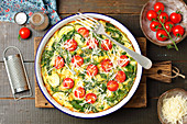 Frittata with spinach, courgette and cherry tomatoes