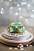 Plates and jewellery box with Christmas decorations