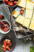 Salted cheesecake with strawberries