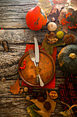 Herbstliches Tischgedeck und Deko zu Erntedank