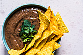 Black bean dip with nachos