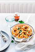 Spaghetti with dried tomatoes