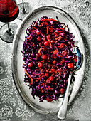 Rotkohl mit Cranberries und rotem Pfeffer als weihnachtliche Gemüsebeilage