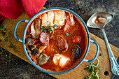 Fischsuppe mit Kabeljau und Chorizo