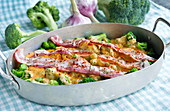 Broccoli gratin with cheese and bacon