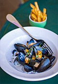 Moules mariniere and pomme frites