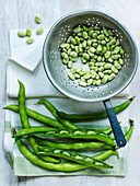 Broad beans shelled in culander