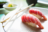 Nigiri-Sushi mit Thunfisch (Toro), Japan