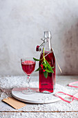 Sloe gin as a gift for Christmas