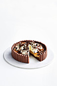 Cheesecake with malt sticks, cream and grated chocolate (Australia)