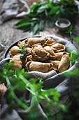 Empanadillas de pollo (Pikante Teigtaschen mit Hähnchenfleischfüllung, Argentinien)