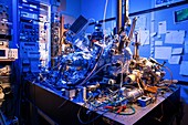 Scanning tunneling microscope, IBM research