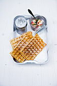 Crunchy waffles with peach compote
