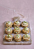 Spiced pistachio biscuits