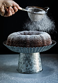 Cake dusted with powdered sugar