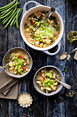 Winterliche Gemüsesuppe mit Pistou (Frankreich)