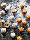 Low Carb Energy Balls