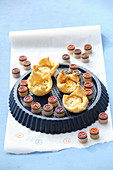 Puff pastries with fig cheese