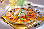 Tomaten-Carpaccio mit Burrata