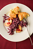 Ginger red cabbage with apple and lingon berries