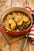 Beef hotpot with potato topping