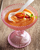 Apple and nectarine mousse with cinnamon