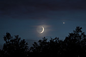 Crescent Moon, Earthshine, and Venus