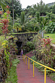 Lava tube tourist attraction, Hawaii