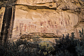 Sego Canyon Pictographs, Main Panel