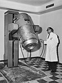 Cobalt radiotherapy treatment in France, 1950s