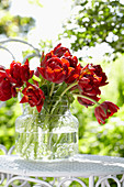 Strauß aus roten Tulpen
