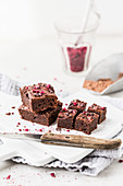 Brownie bites with chocolate and dried raspberries