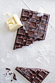 Schokoladenstilleben mit Eisplatte