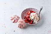 Strawberries with meringue and cream