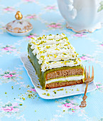 Pistachio cake with cream