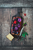 Pound cake with berries and flowers