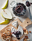 Camembert with blackberry sauce and nut bread