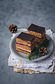 Gingerbread cake with vanilla cream and jam