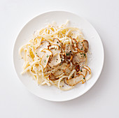 Pasta with cheese, pepper and porcini mushrooms