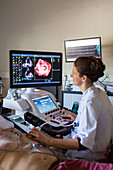 Dobutamine echocardiography or stress echography