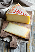 Branzi (Käse aus den Bergamasker Alpen, Italien)