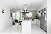 Open-plan kitchen and foyer in modern interior