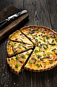Tart with mushrooms and goat cheese