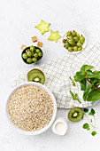 Food composition with oats, kiwi, gooseberries and mint