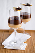 Moscato-Birnenmousse mit Schokolade