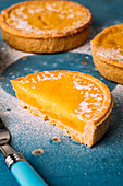 Mini lemon tarts with shortbread crust