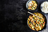 Garnelen-Ananas-Curry mit Reis