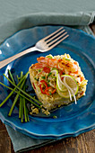 Couscous mit Avocado und Garnelen