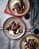 Sausages with blackberries, bay and juniper