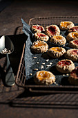 Kastanien-Mandel-Kekse mit Marmelade